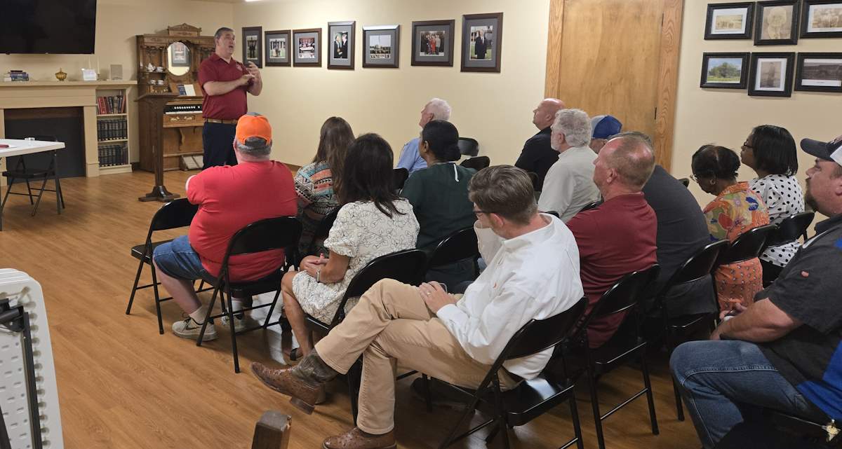 Congressman Nathan Moran speaking in New Boston